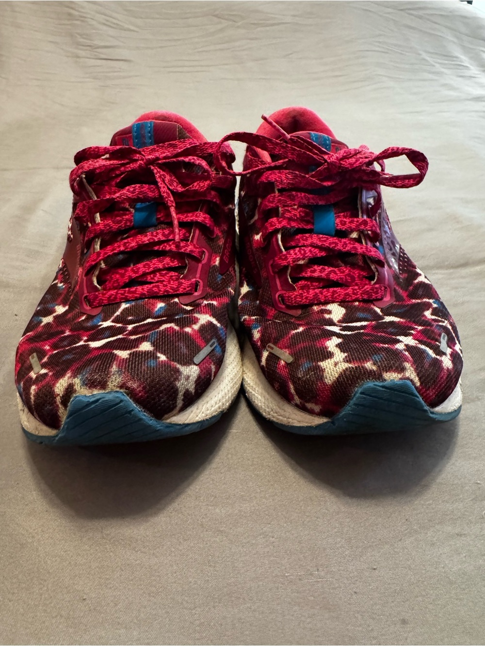 Brooks Women's Pink Leopard Print Athletic Shoes *loved* Adrenaline GTS - Picture 2 of 7